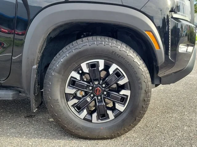2024 Nissan Frontier PRO-4X - Photo 6