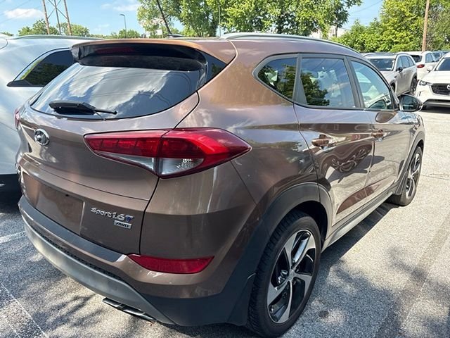Used 2017 Beige Hyundai Sport image 7