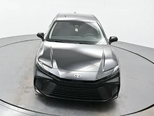 Used 2025 Midnight Black Me Toyota LE image 31