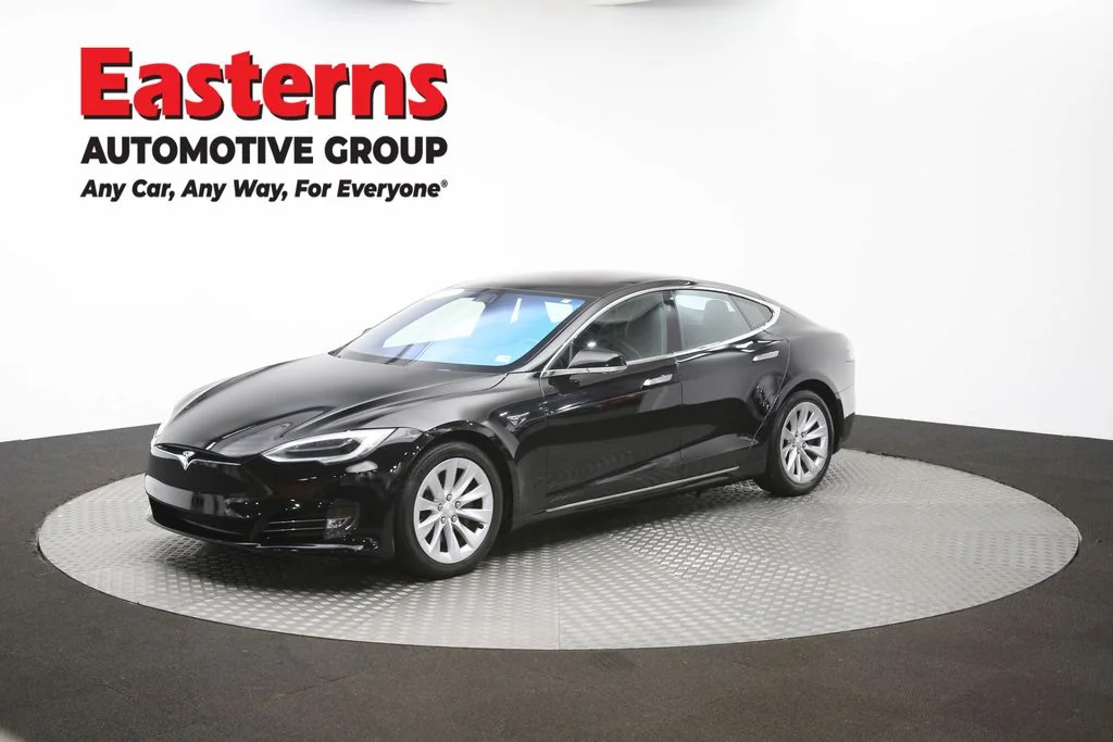 Used 2018 Black Tesla 75D image 51
