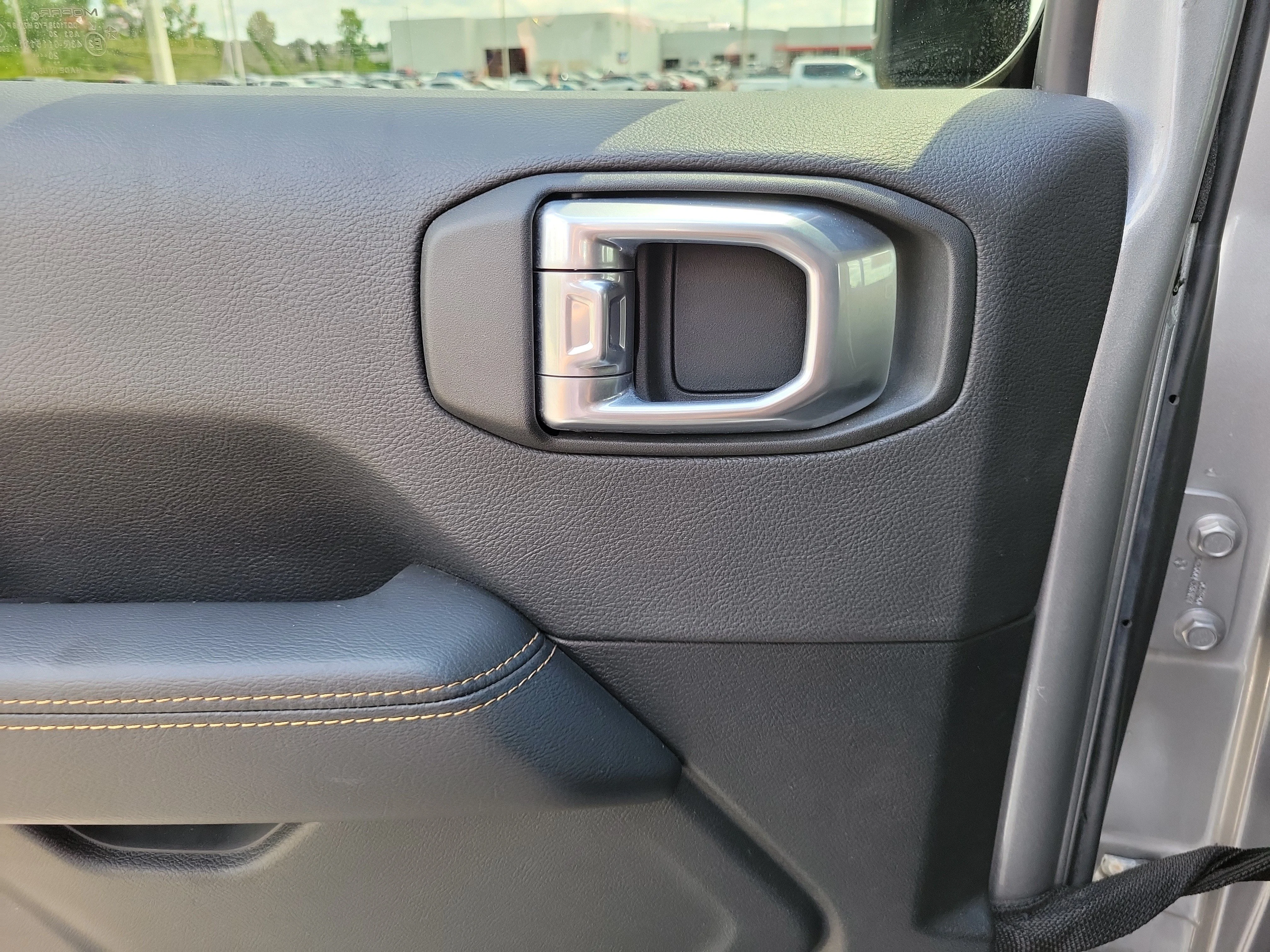 Used 2021 Billet Silver Metallic Clear Coat Jeep High Altitude image 12