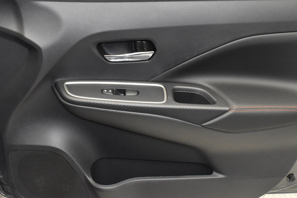 2025 Nissan Versa Sedan SR - Photo 22