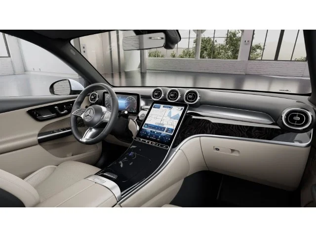 Used 2026  Mercedes-Benz GLC 300 image 6