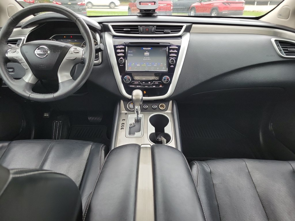 Used 2016 White Nissan S image 14