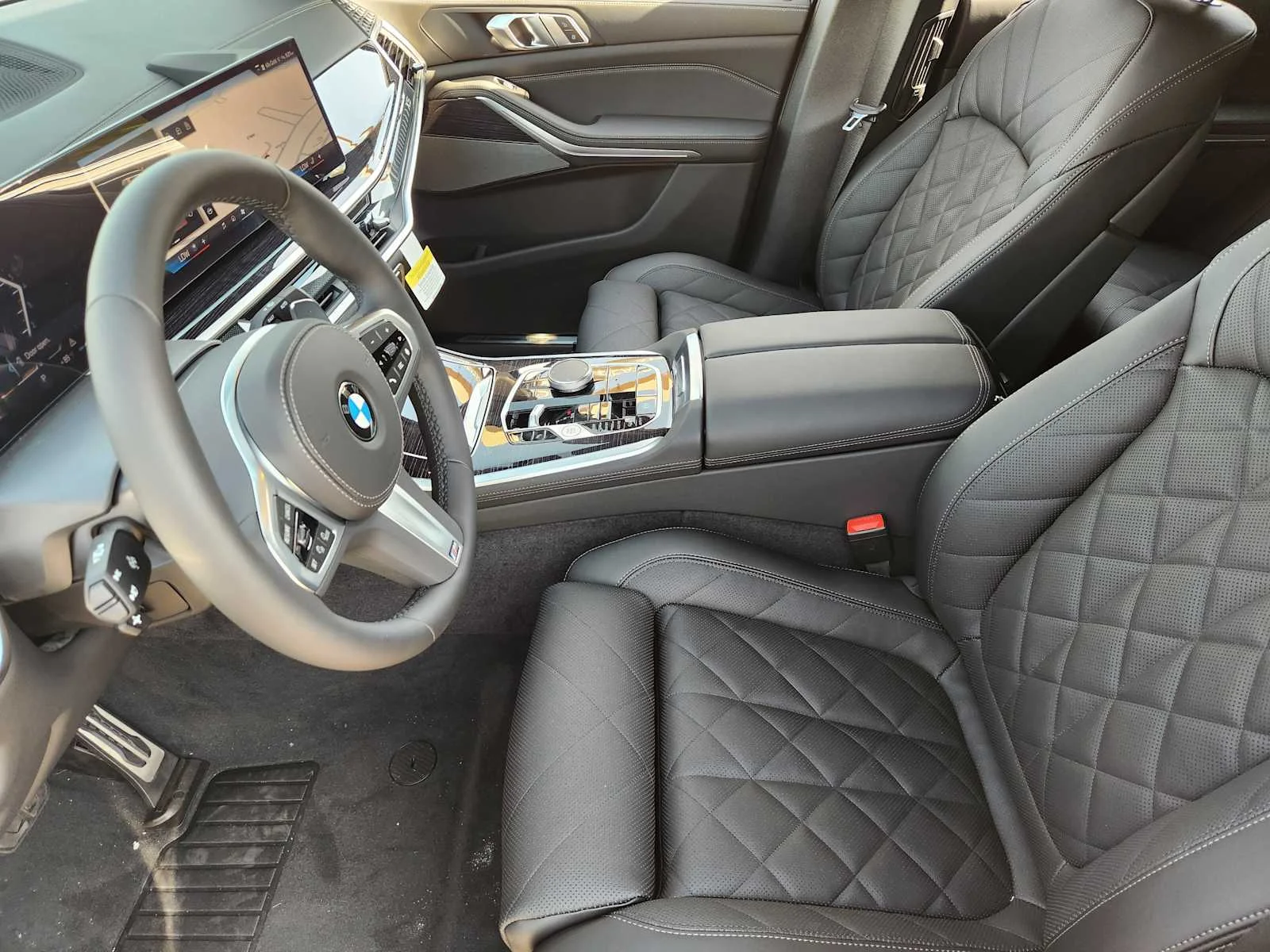 New 2026 Black Sapphire Metallic BMW xDrive40i image 4