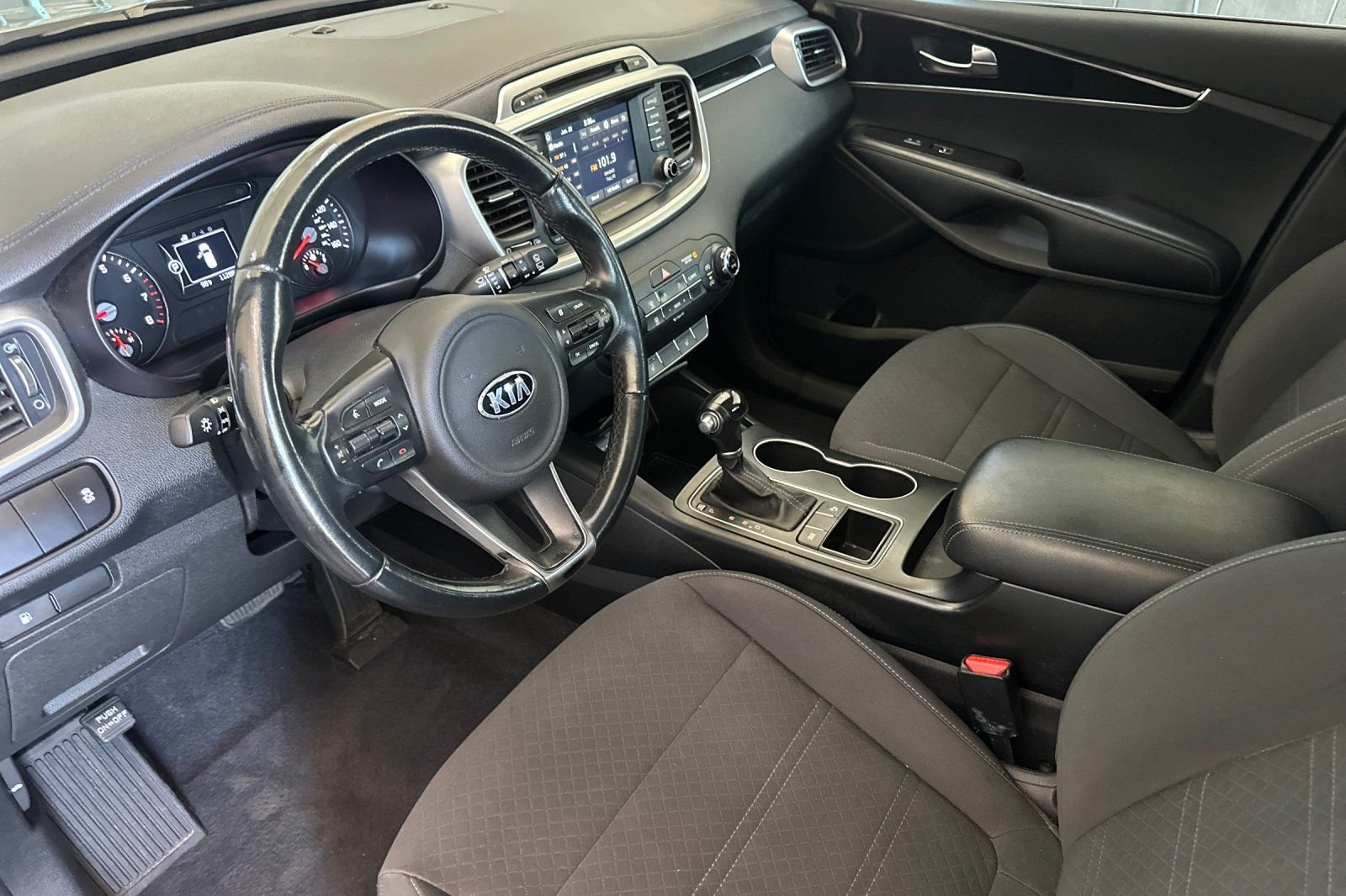 Used 2017 Silver Kia LX image 10