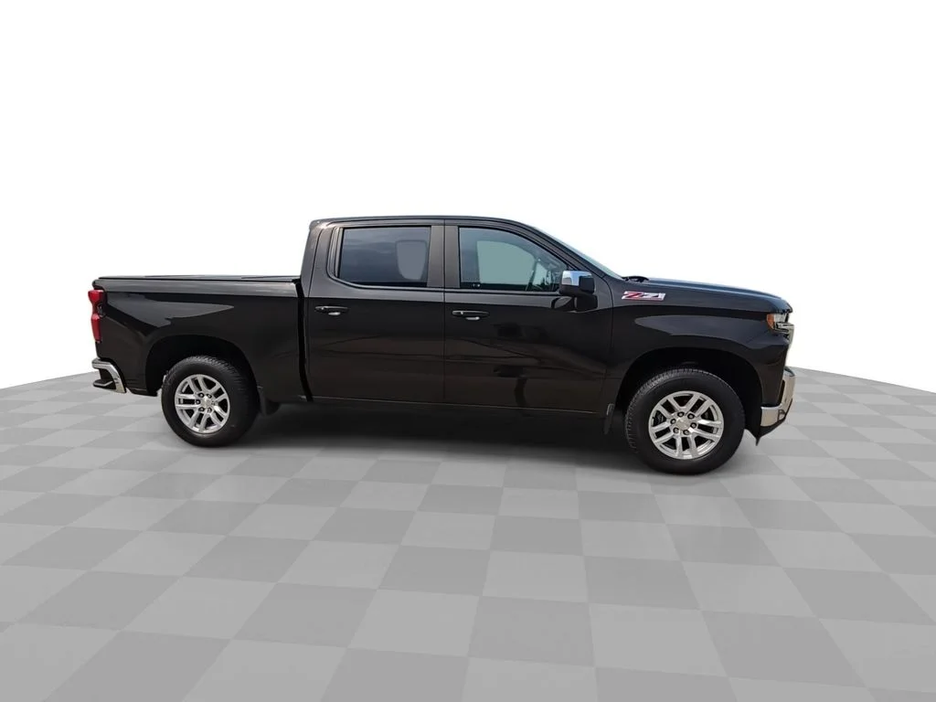 Used 2019 Brown Chevrolet LT image 9