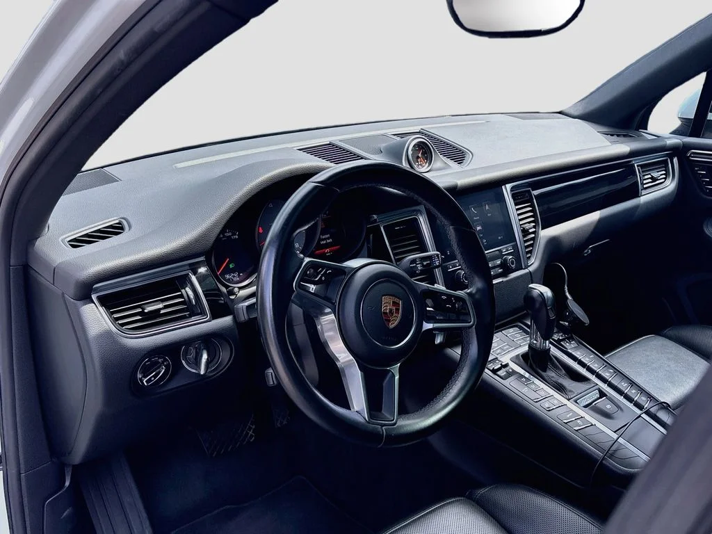 Used 2017 White Porsche S image 9