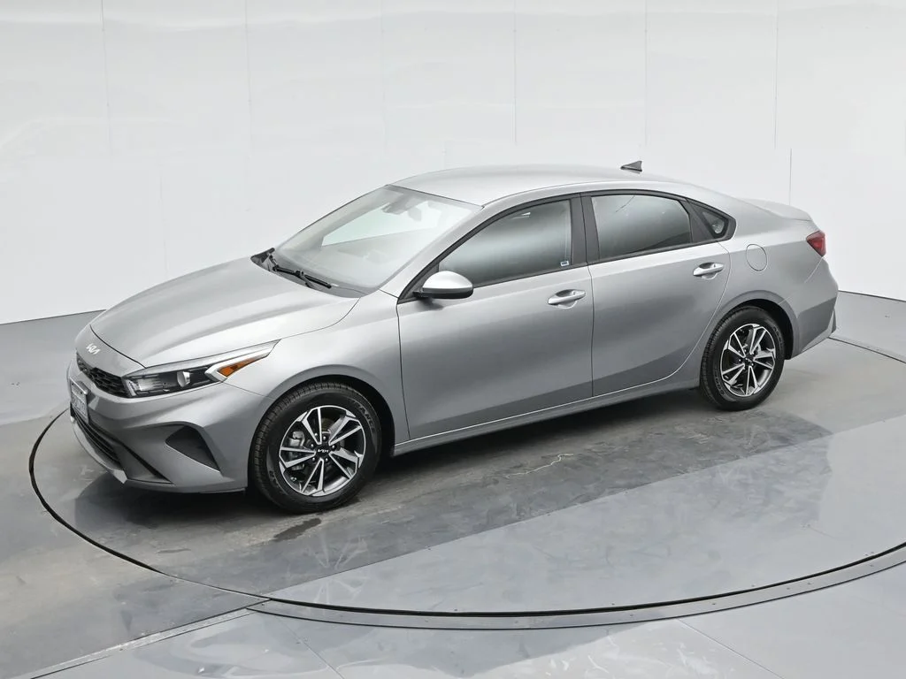 Used 2022 Gray Kia LXS image 39