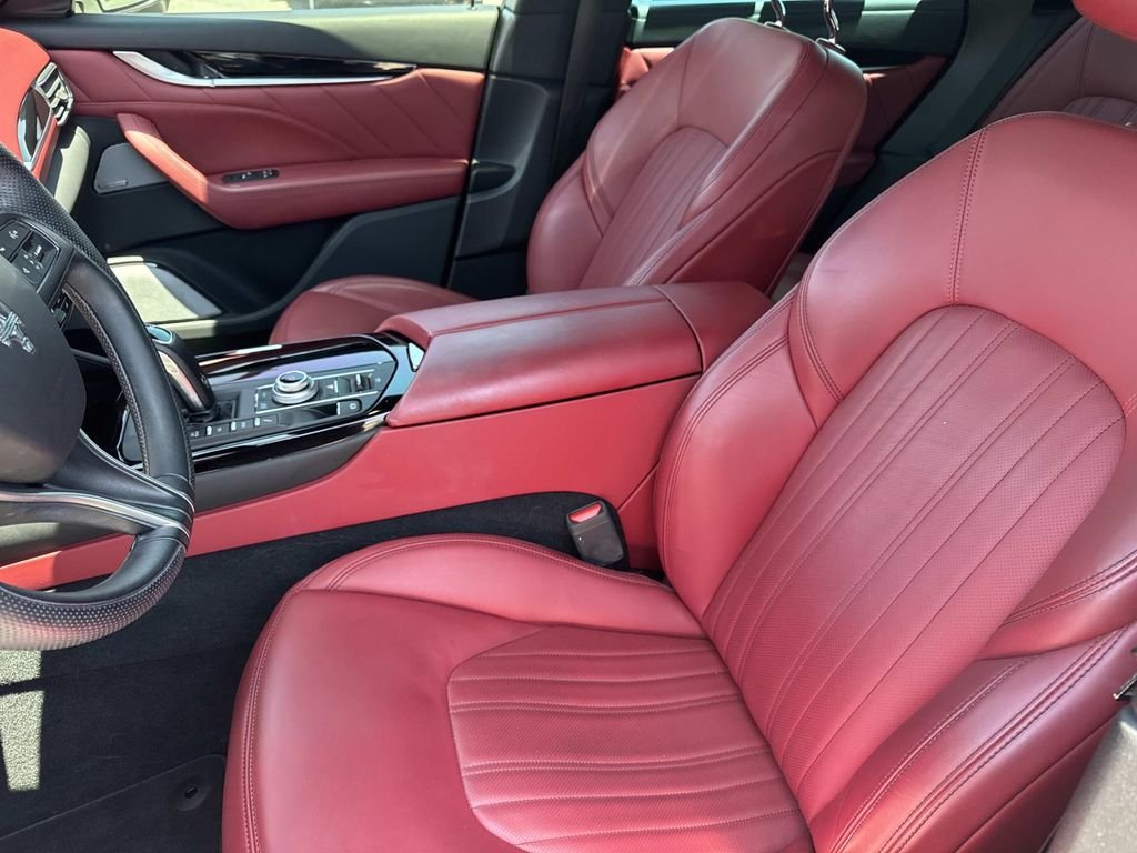 Used 2023  Maserati GT image 21