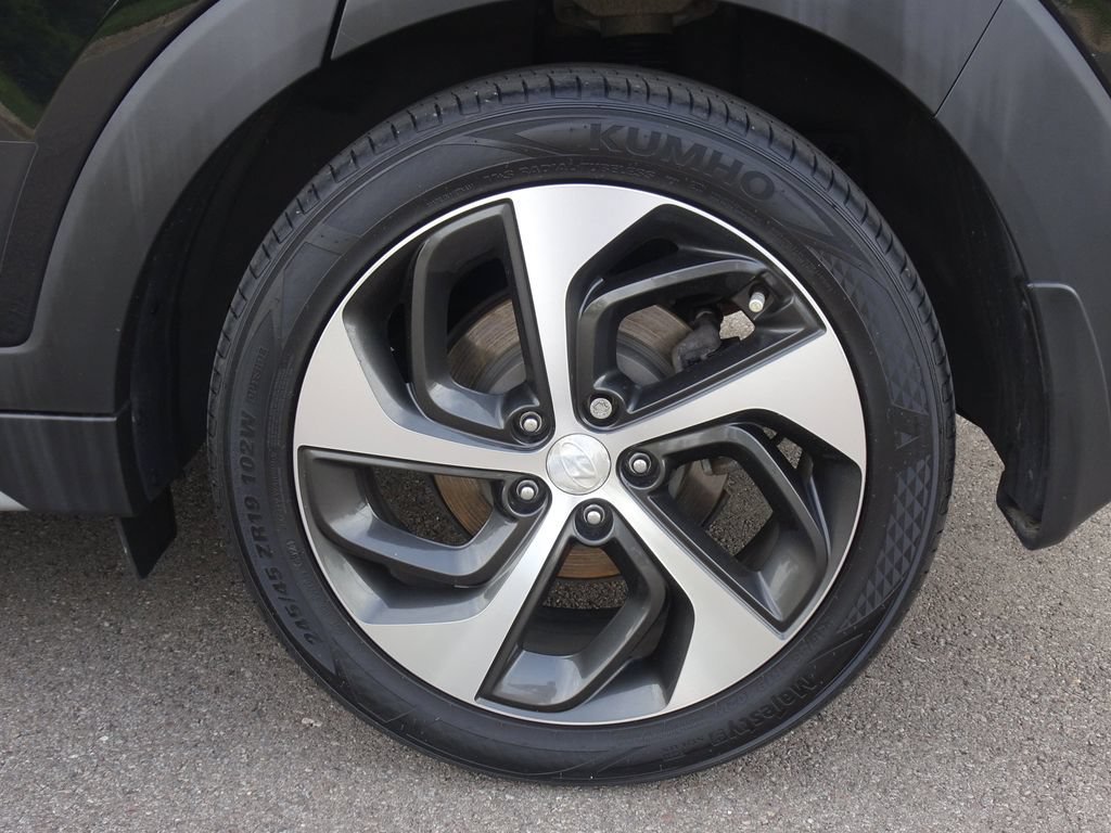 Used 2017 Ash Black Hyundai Limited image 26