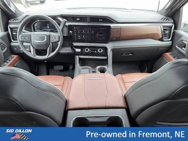 Used 2025 White Frost Tricoat GMC Denali Ultimate image 10