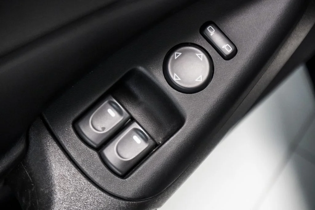 Used 2008 Black Chevrolet Base image 16