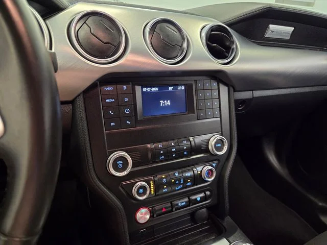 Used 2022 Black Ford GT image 21