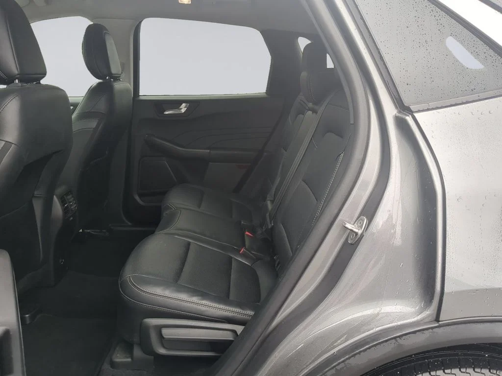 Used 2021 Gray Ford SEL image 18