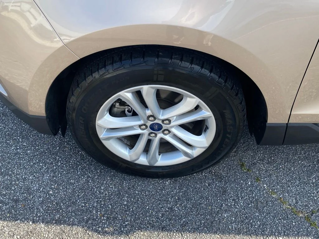 Used 2020 Gold Ford SEL image 22