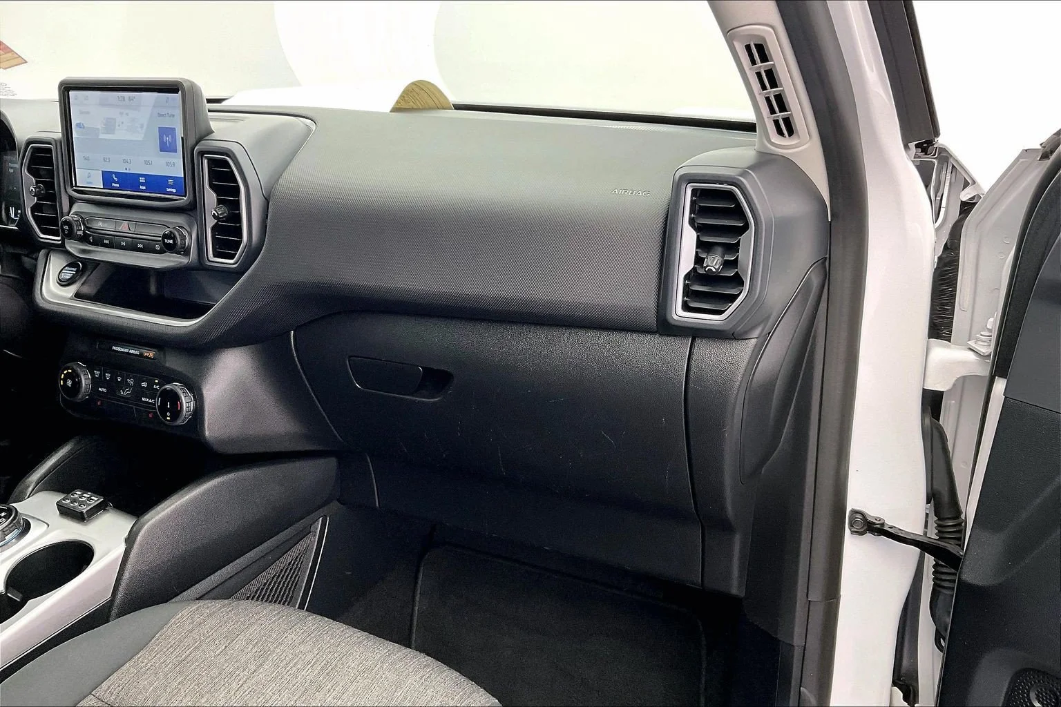 Used 2022 Oxford White Ford Big Bend image 16