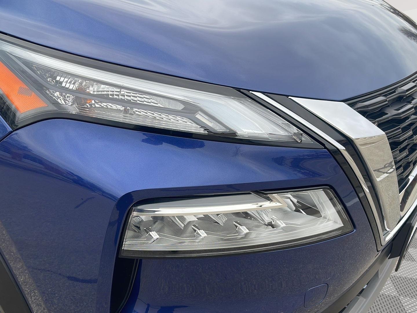 2022 Nissan Rogue SV - Photo 10