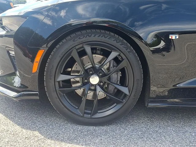 Used 2018 Black Chevrolet SS image 8