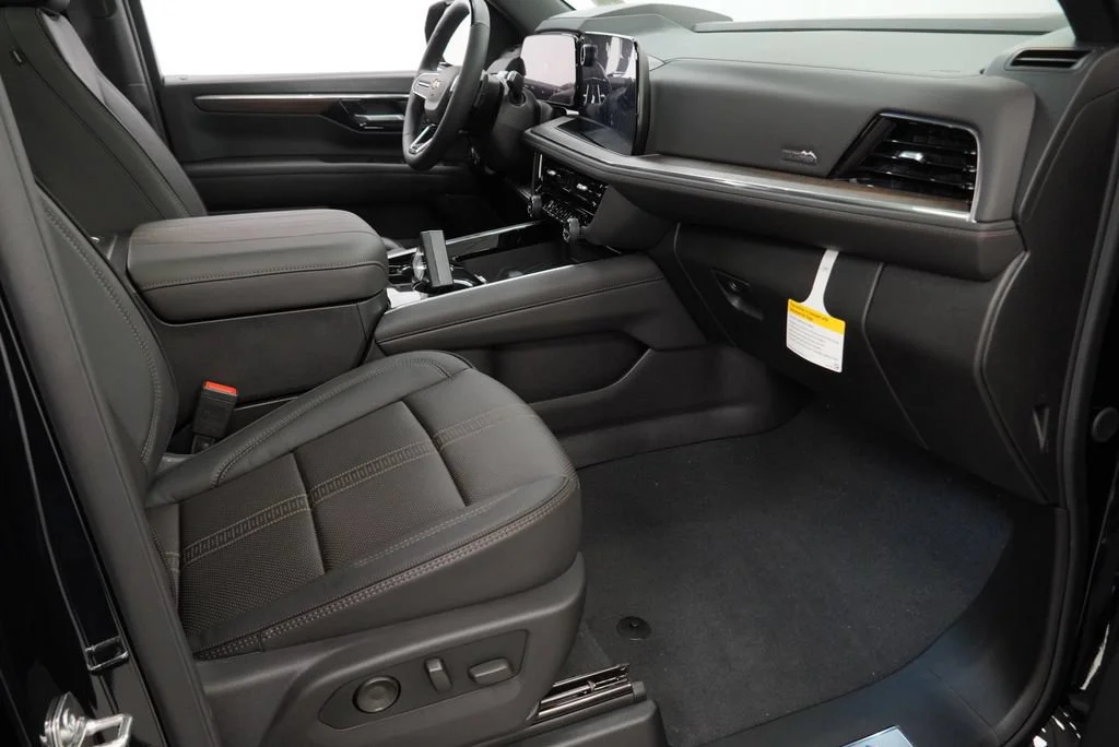 New 2026 Black Chevrolet High Country image 34