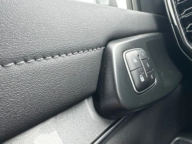 Used 2025 White Ford Lariat image 22