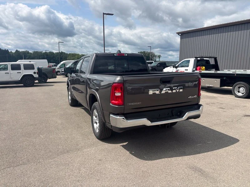 New 2026 Granite Crystal Metallic Clear-Coat Exterior Paint RAM Big Horn/Lone Star image 5