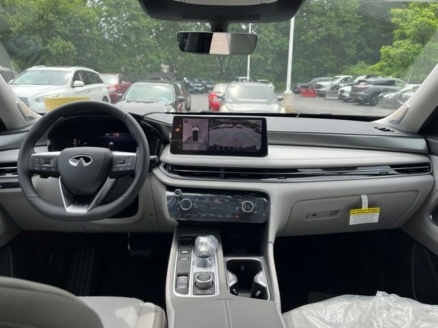 New 2027 Deep Emerald INFINITI Luxe AWD image 13