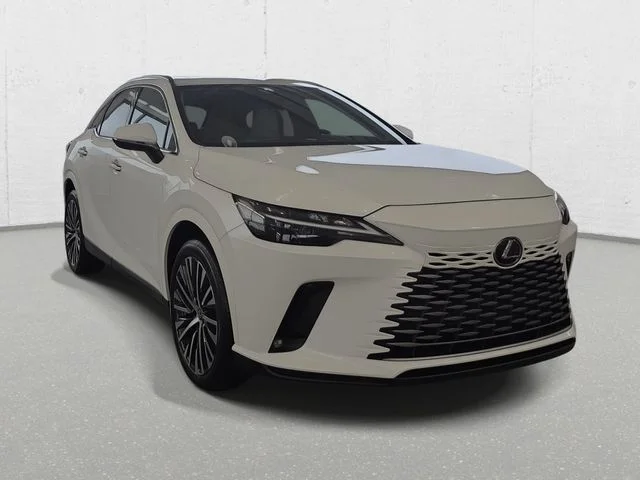New 2026 Eminent White Pearl Lexus PREMIUM PLUS image 3