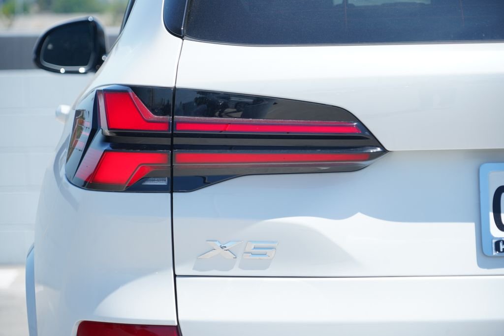 2026 BMW X5 40i - Photo 9