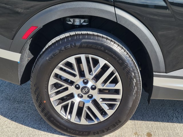 New 2027 Black Hyundai SEL FWD image 5
