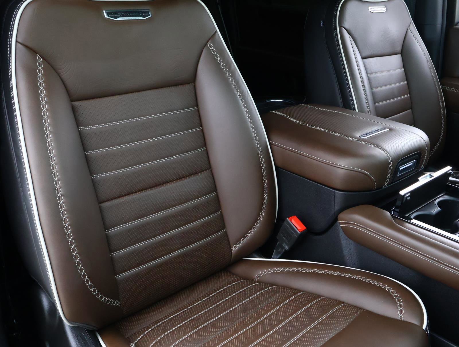 2025 GMC Yukon XL Denali Ultimate - Photo 22