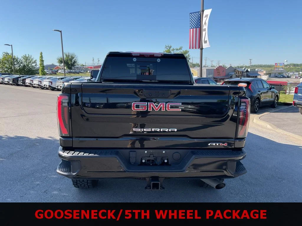 Used 2025 Onyx Black GMC AT4 image 8