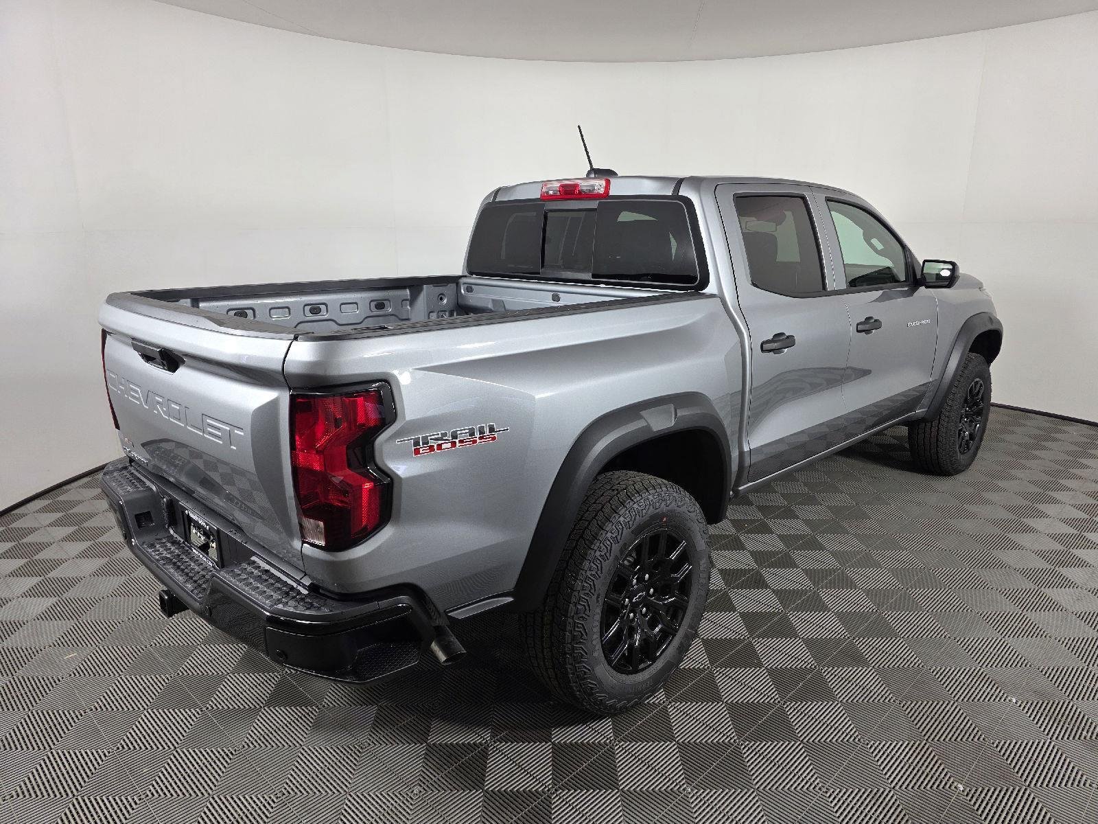 2026 Chevrolet Colorado Trail Boss - Photo 9