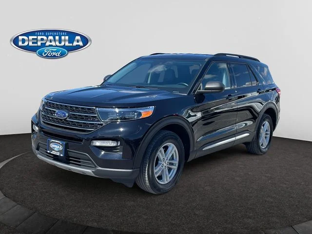2023 Ford Explorer XLT 4WD's photo