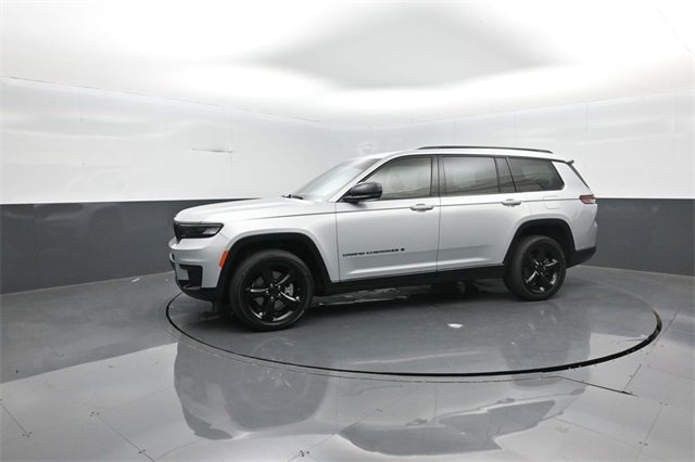 2021 Jeep Grand Cherokee Altitude photo 2