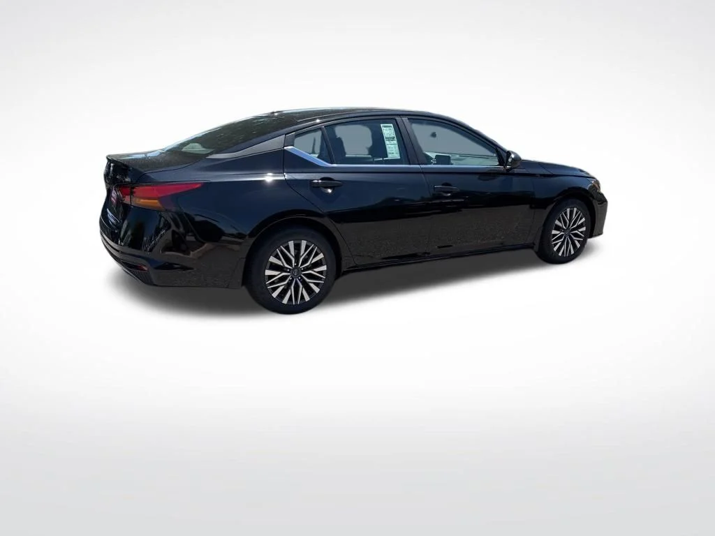 New 2026 Super Black Nissan SV image 4