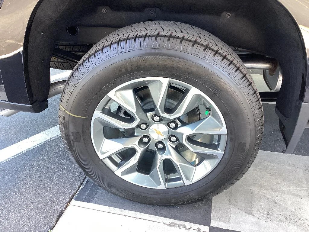 New 2026 Black Chevrolet LT image 21