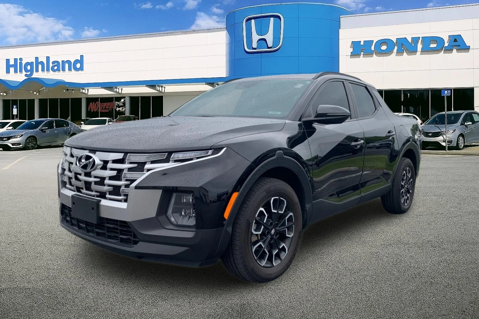 Used 2022 Black Hyundai SEL Premium image 1