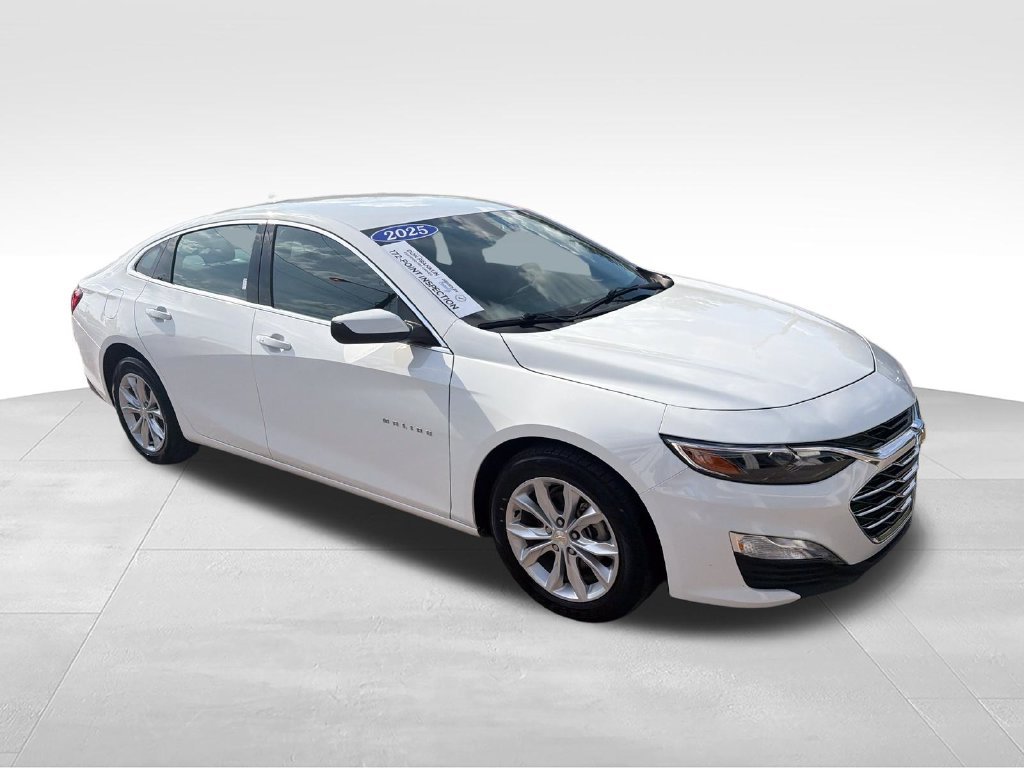 Used 2025 White Chevrolet LT image 7