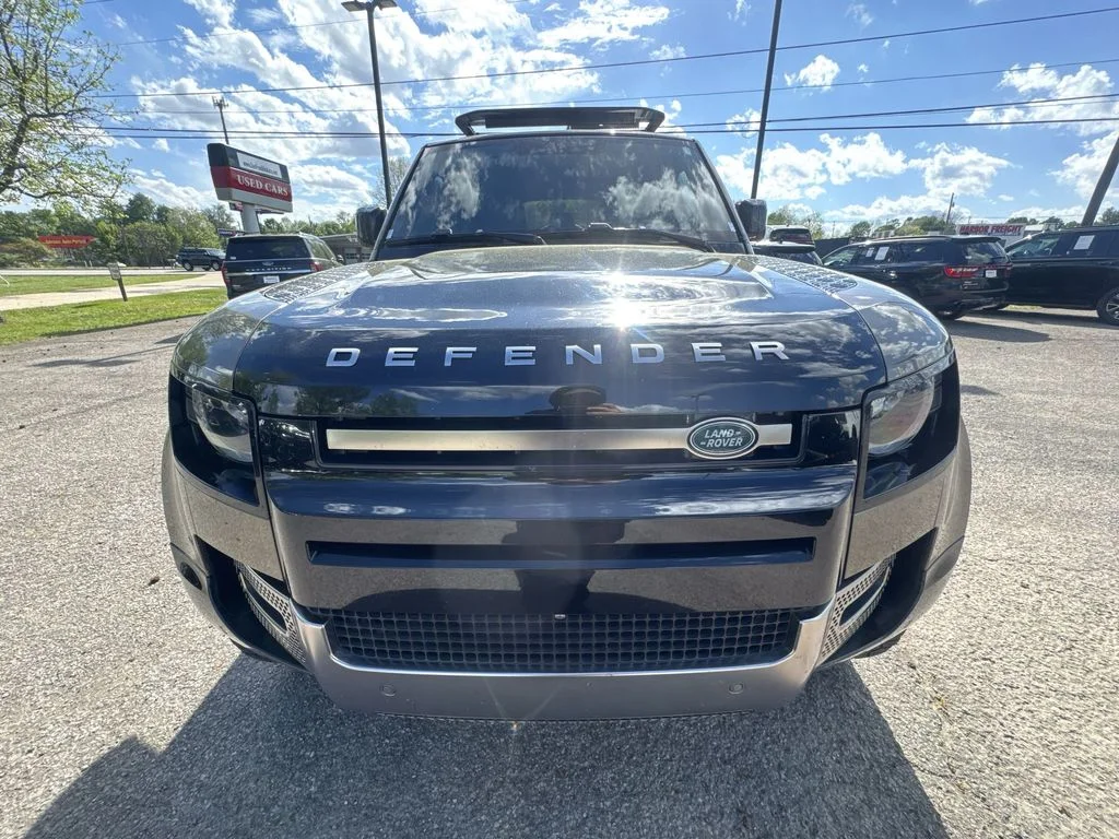 Used 2020  Land Rover X image 27