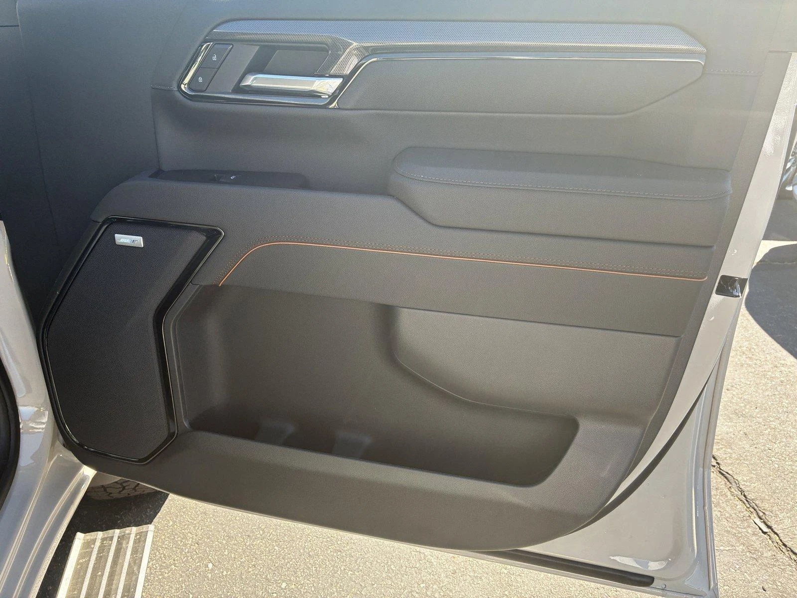 2026 GMC Sierra 2500HD AT4 - Photo 8