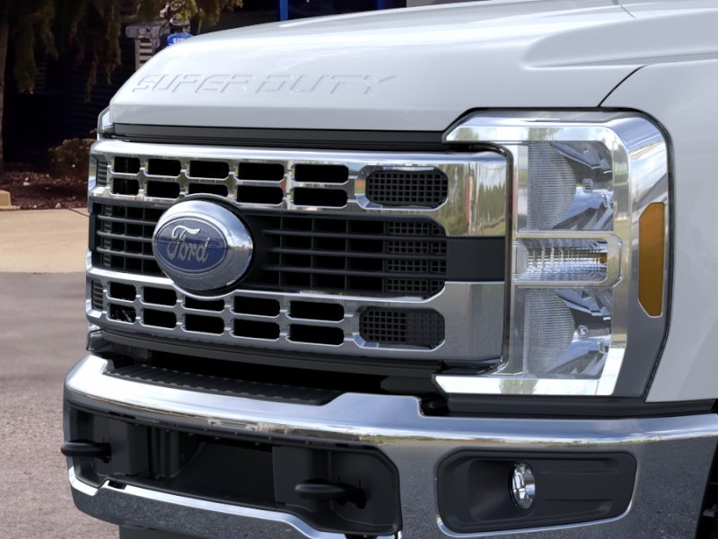 2025 Ford F-350 Super Duty Chassis Cab XL - Photo 17