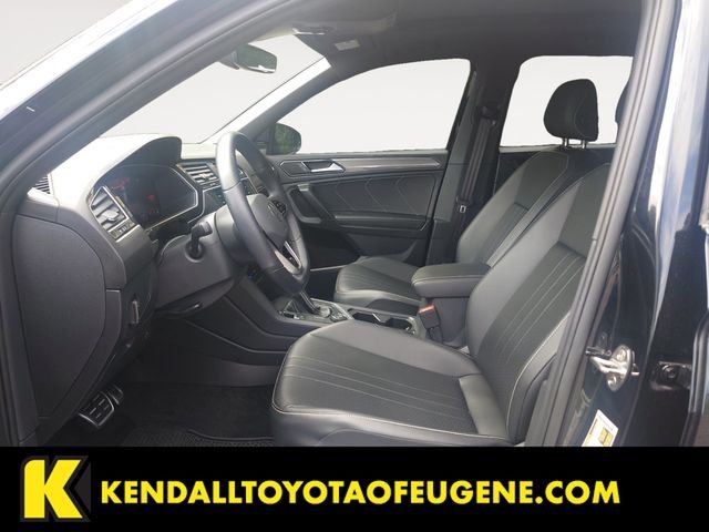 Used 2023 Black Volkswagen 2.0T SE R-Line Black image 9