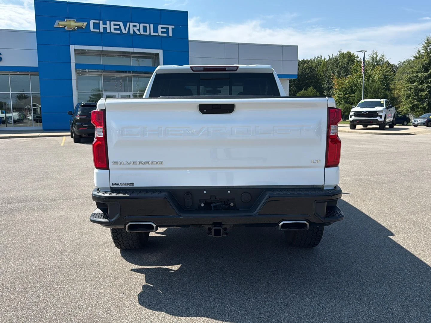 Used 2021 Silver Ice Metallic Chevrolet LT Trail Boss image 15
