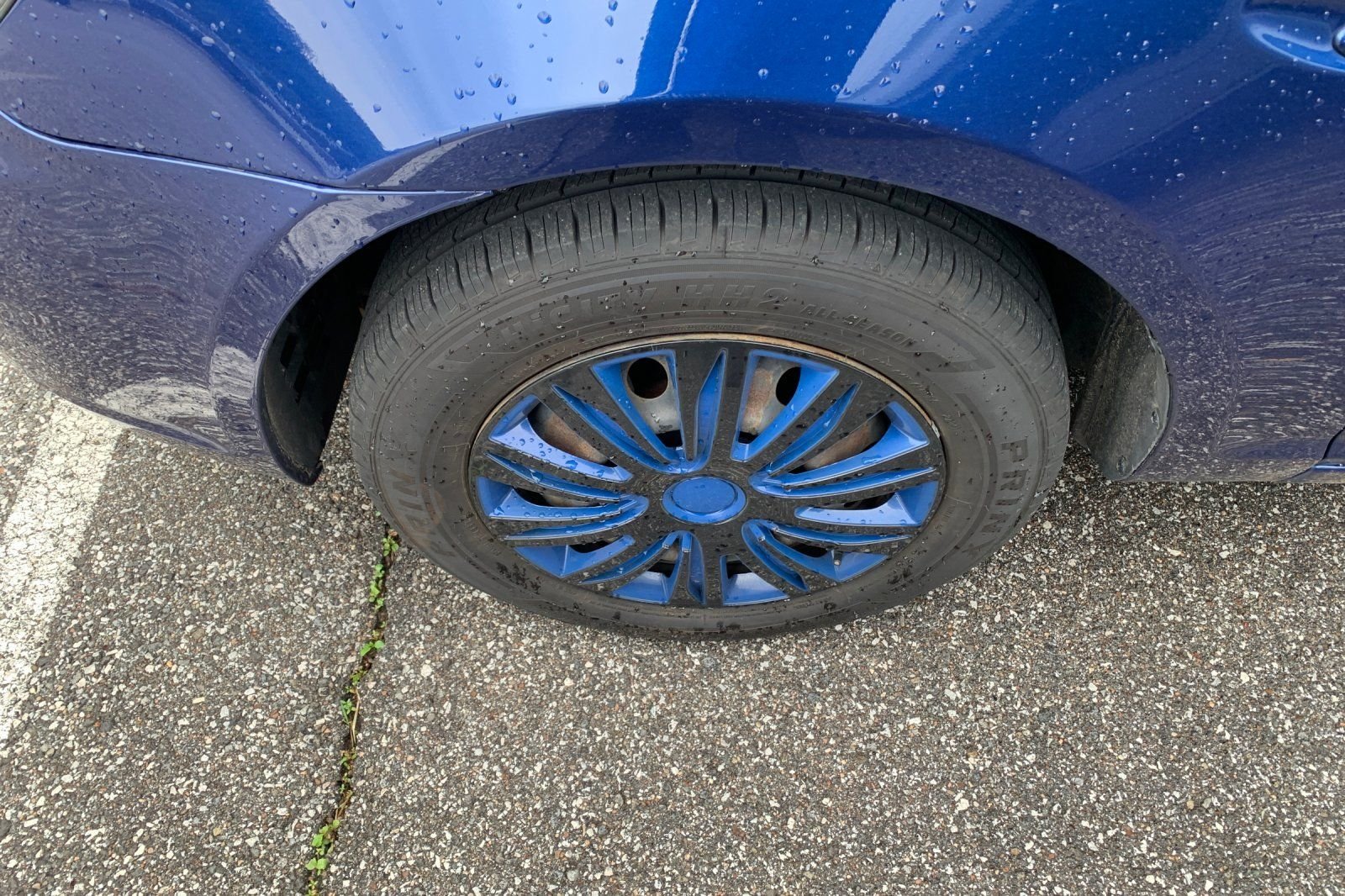 Used 2010 Blue Hyundai GLS image 7