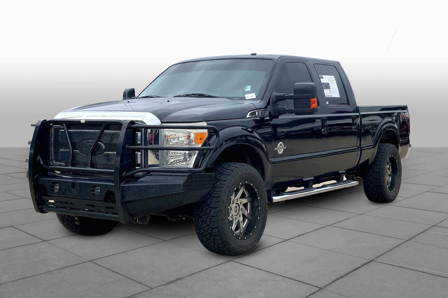 2015 Ford F-250 Lariat 4x4 Crew Cab 172 in's photo
