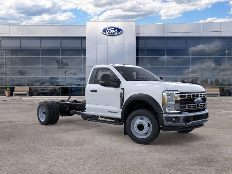 2025 Ford F-550 Super Duty Chassis Cab XL - Photo 34