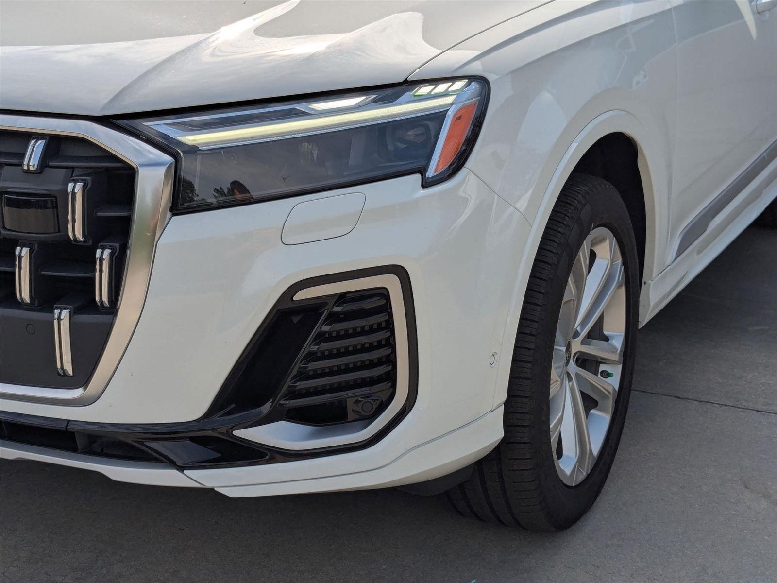 Used 2025 Glacier White Metallic Audi Premium Plus image 7