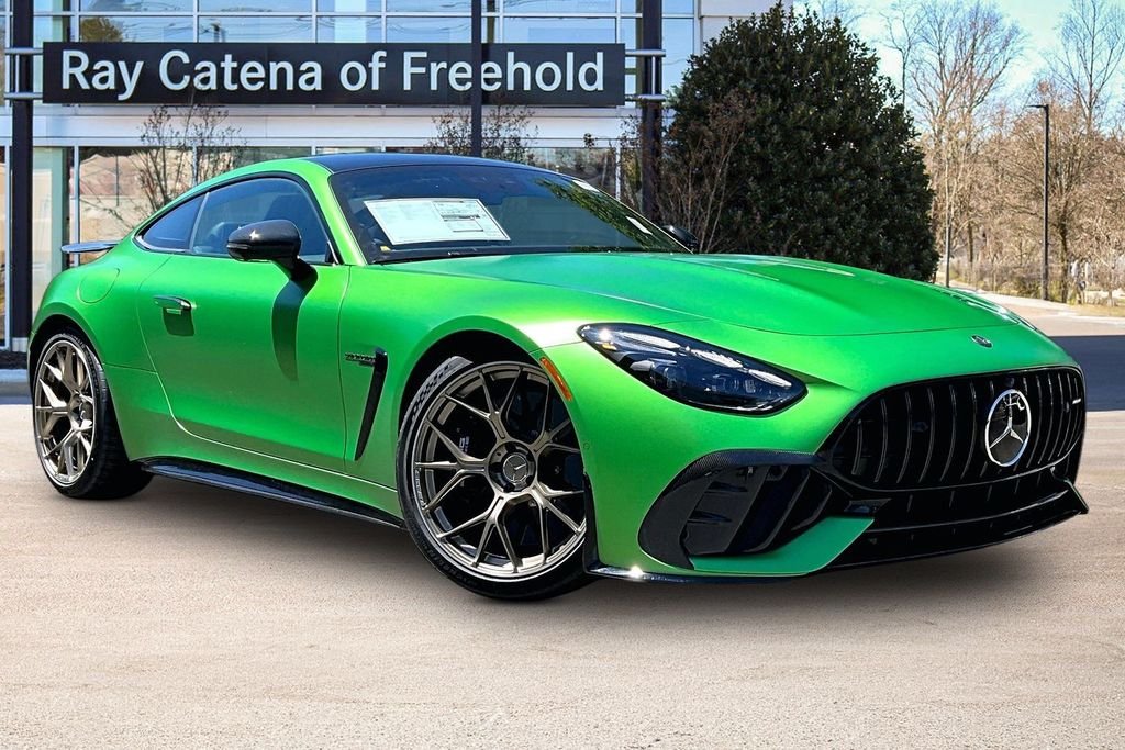 New 2026 MANUFAKTUR green hell magno Mercedes-Benz AMG® GT 63 PRO Coupe image 2