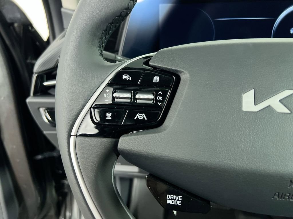 New 2026 Interstellar Gray Kia WIND image 14